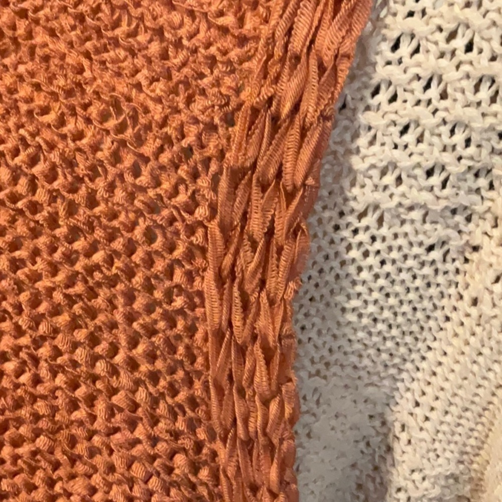⚠️⚠️⚠️BOGOHO⚠️⚠️⚠️Umgee Women's Crochet Sweater Vest—Size Small - Picture 6 of 9